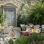 Hotell La Baronnie & - Teritoria