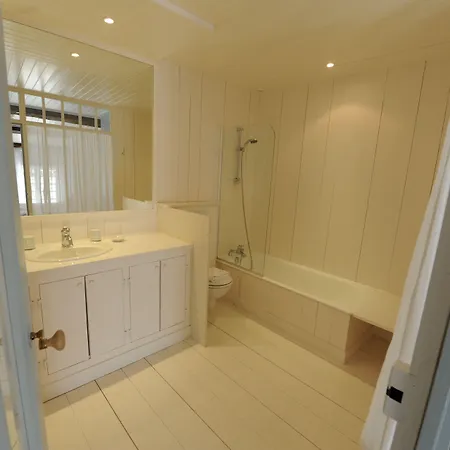 La Baronnie & - Teritoria 호텔 4*