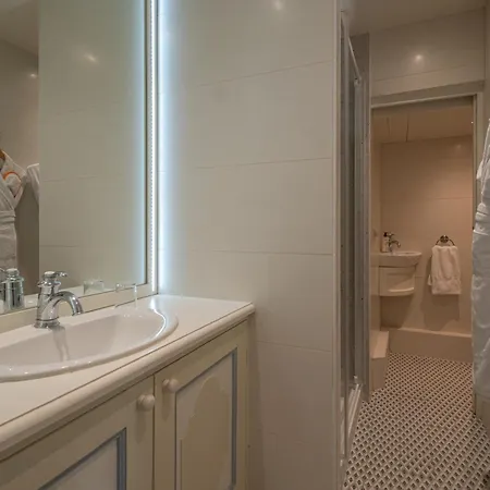 Hotell La Baronnie & - Teritoria 4*