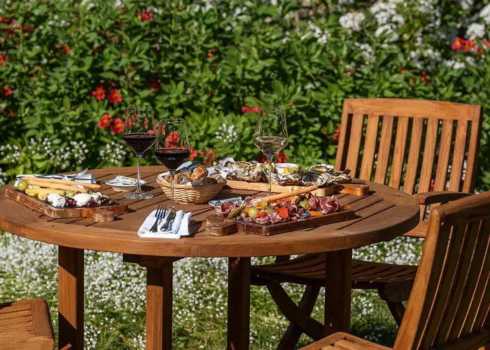 La Baronnie & - Teritoria Hotell 4*